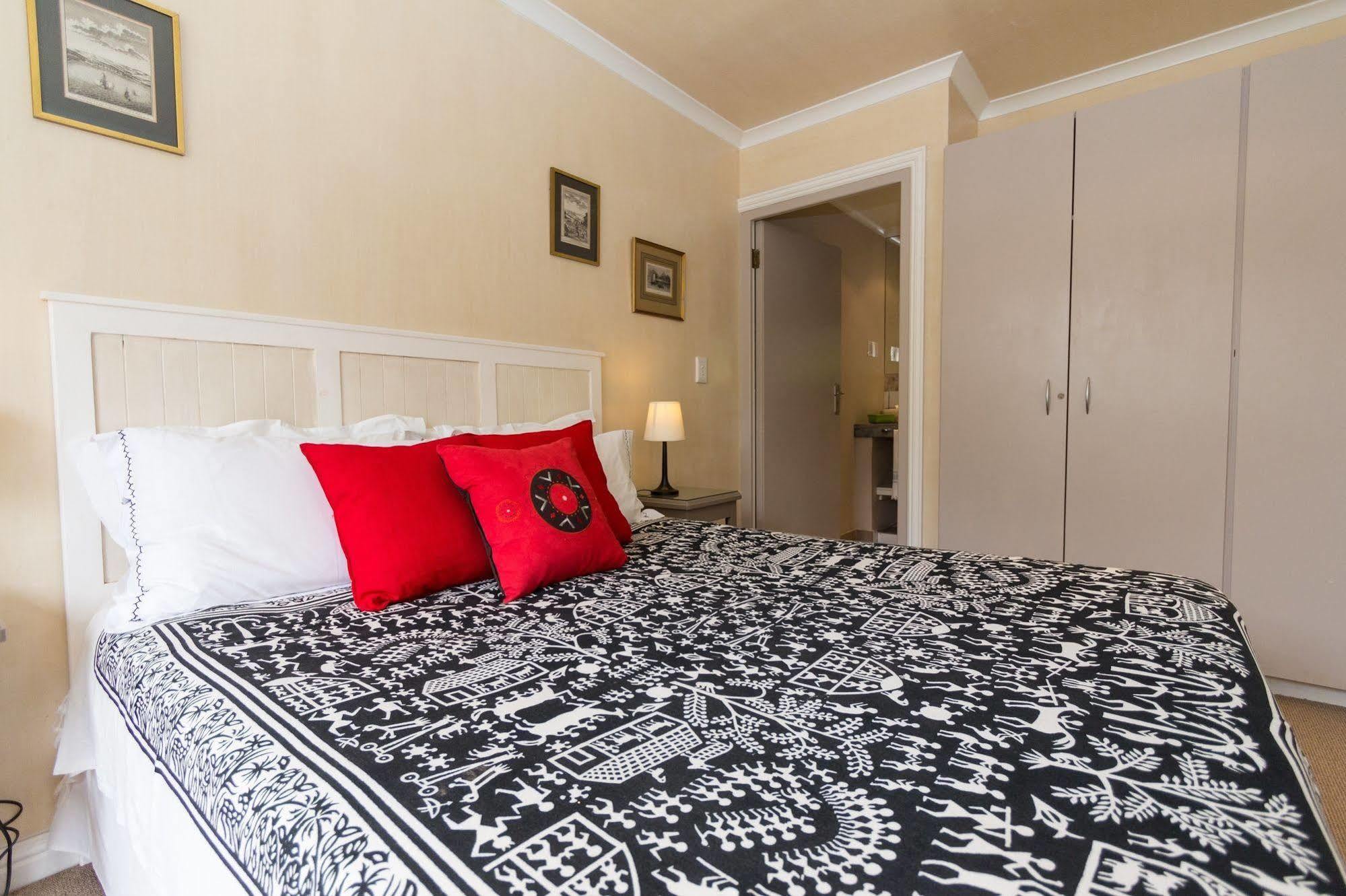 Hotel Cornerway House Plettenberg Bay Esterno foto